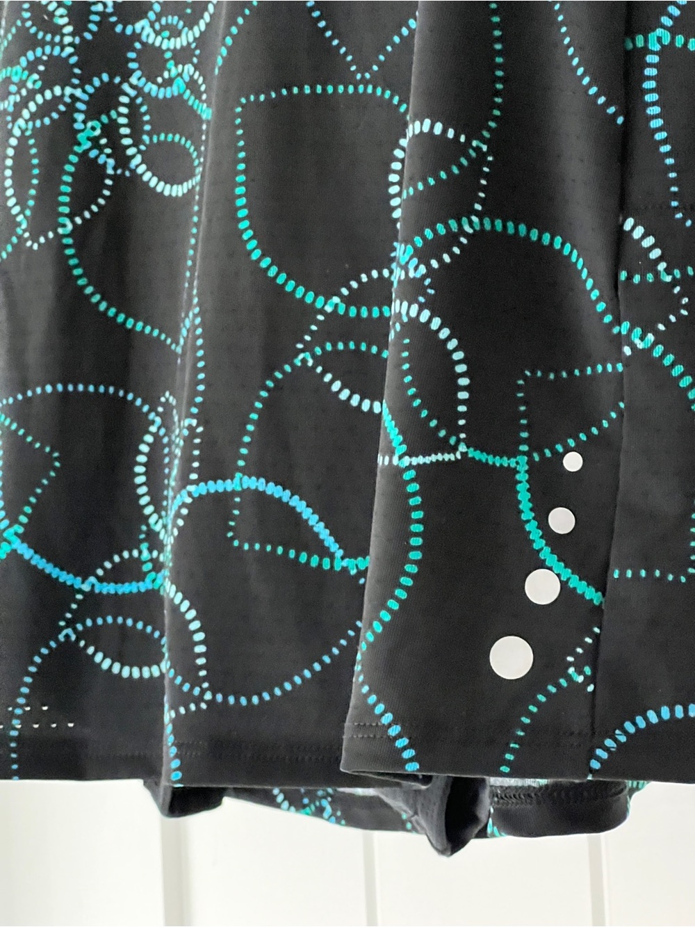 L.L.Bean Navy and Green Floral Skort with UV Protection - Picture 3 of 7